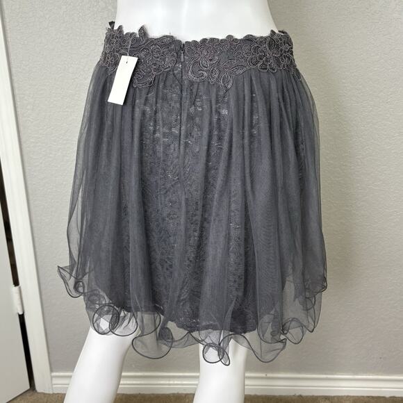 NEW GB Size S Tulle Lace Mini Skirt Fairy Goth Grunge Feminine Floral Gray - Picture 3 of 6